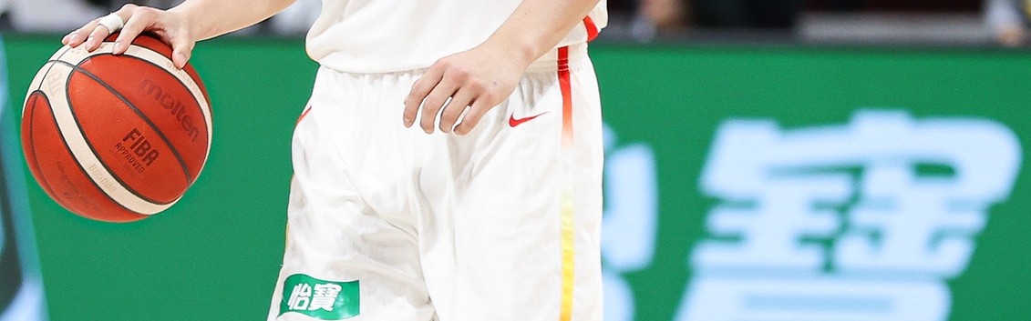 开云体育-媒体人：刚结束国家队任务 胡明轩就直奔体育总局医院治疗膝伤