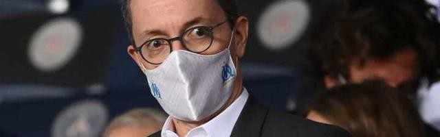 开云体育-马赛球迷攻占球队基地​ 靠打砸就能逼退无能主席？