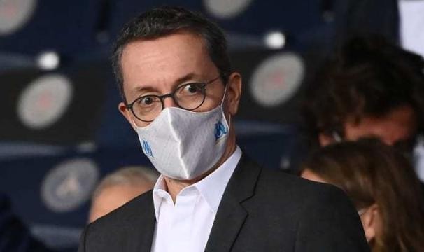 开云体育-马赛球迷攻占球队基地​ 靠打砸就能逼退无能主席？